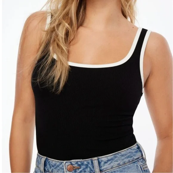 Dynamite - Ribbed Scoop Tank Top - Picture 3 of 4